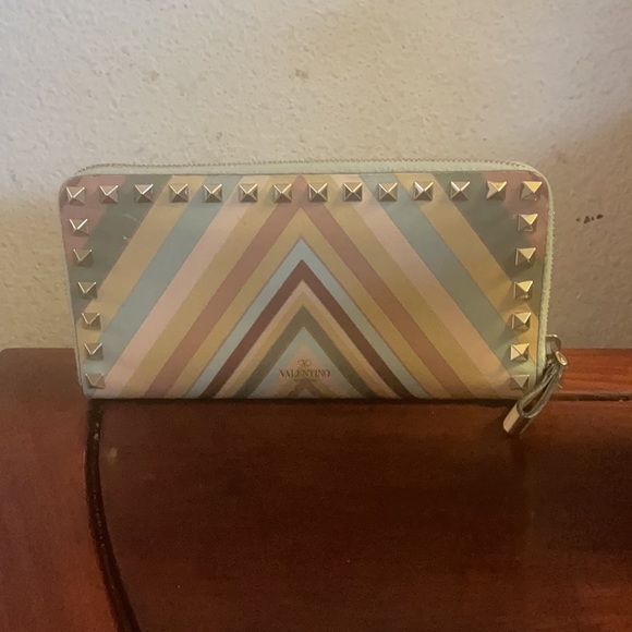 Valentino multi colored zippy Wallet - Picture 12 of 12